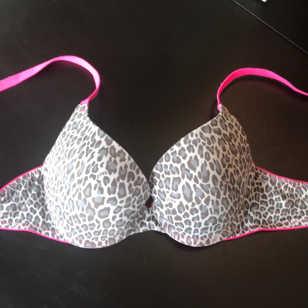 💕Pink Victoria’s Secret Bra 34B
